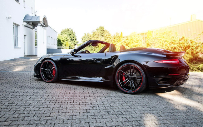 Обои картинки фото porsche 911 targa, автомобили, porsche, черный, кабриолет, площадка, дом