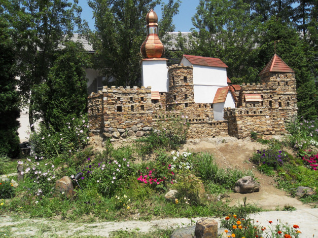 Обои картинки фото разное, рельефы, статуи, музейные, экспонаты, крепость