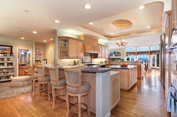 Картинка интерьер кухня люстры цветы стиль