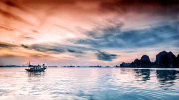 Картинка корабли лодки +шлюпки море скалы лодка sea rocks boat