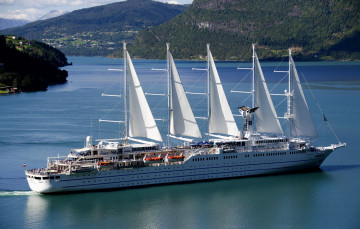 Картинка корабли парусники горы деревья река парусник путешествие mountains trees river sailboat traveling