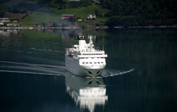 Картинка voyager корабли лайнеры река лайнер