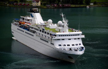 Картинка voyager корабли лайнеры река лайнер