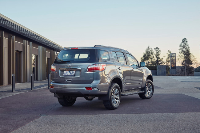 Обои картинки фото автомобили, holden, trailblazer, 2016г