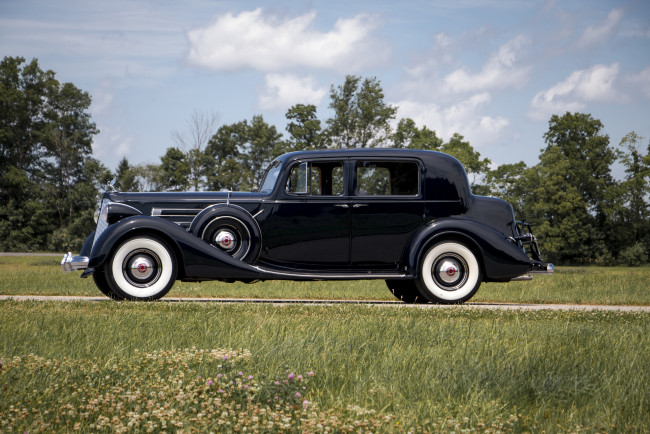 Обои картинки фото автомобили, packard, club, twelve, 1937г, sedan