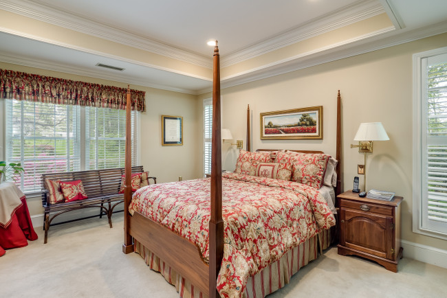 Обои картинки фото интерьер, спальня, диван, кровать, комод