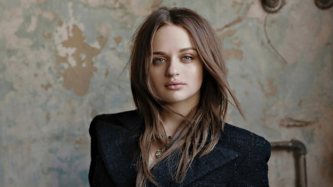 Обои картинки фото девушки, joey king, взгляд