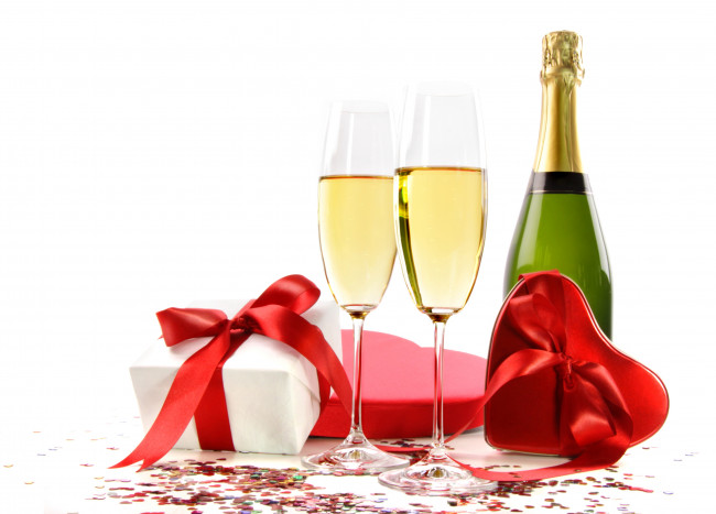 Обои картинки фото еда, напитки, вино, бокалы, сердце, шампанское