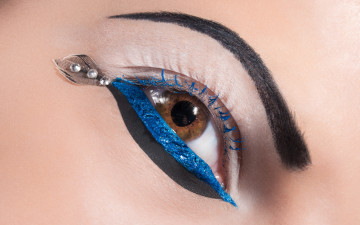 Картинка разное глаза тени ресницы макияж зрачок брови девушка камни макро