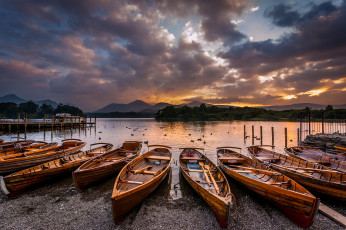 Картинка корабли лодки +шлюпки река горы