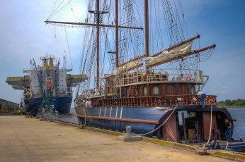 Картинка корабли порты+ +причалы суда пристань