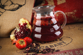 Картинка еда напитки +сок гранат клубника сок