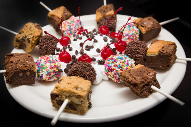 Обои картинки фото еда, мороженое,  десерты, снедь