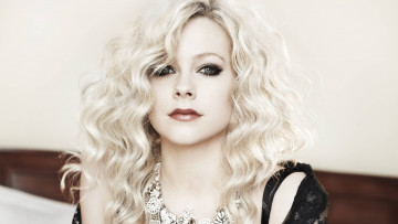 Картинка музыка avril+lavigne женщина