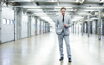 Картинка мужчины tom+hardy tom hardy мужчина костюм взгляд