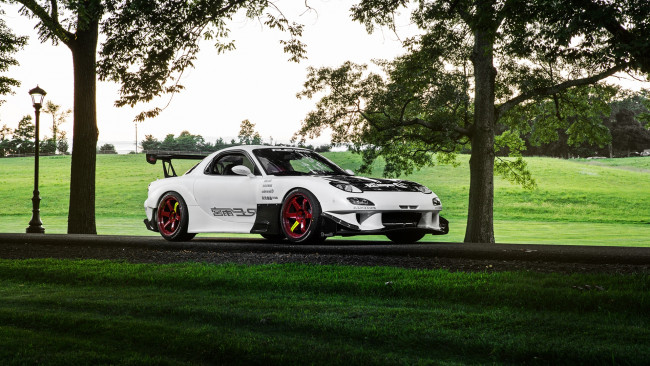 Обои картинки фото автомобили, mazda, rx-7