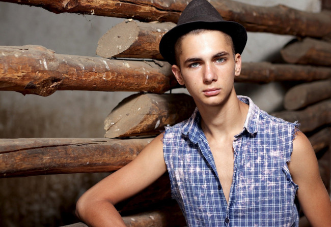 Обои картинки фото мужчины, -unsort, шляпа, рубашка