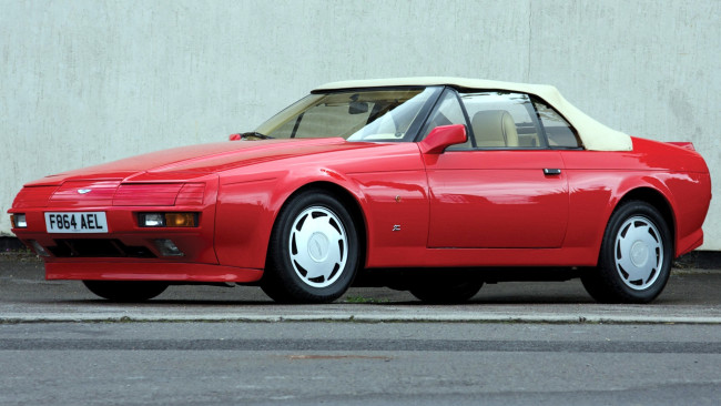 Обои картинки фото aston, martin, v8, автомобили, компания, частная, великобритания, элитные, ltd