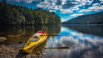 Картинка корабли лодки +шлюпки байдарка река