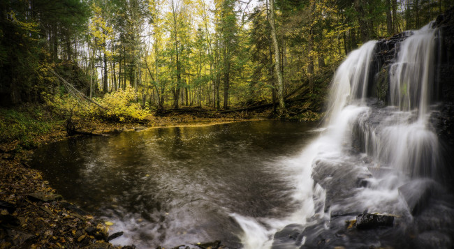 Обои картинки фото природа, водопады, лес, река, водопад