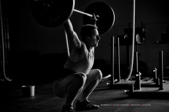 обоя календари, спорт, спортзал, штанга, мужчина