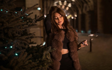 Картинка эльвира+пипкина девушки эльвира пипкина elvira pipkina девушка модель брюнетка красотка красавица флирт стройная фигура сексуальная секси поза взгляд макияж