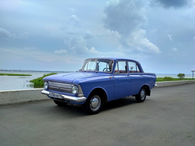 Обои картинки фото автомобили, москвич, иж, автомобиль, классика, ретро