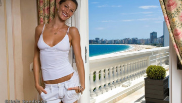 Картинка девушки gisele+bundchen модель шатенка топ шорты балкон