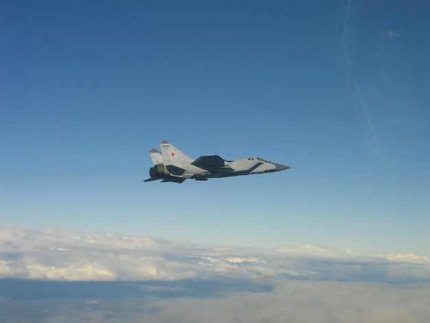 Обои картинки фото миг, 31, авиация, боевые, самолёты