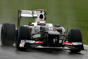 Картинка kamui kobayashi sauber спорт формула чемпионат 1 болид гонка