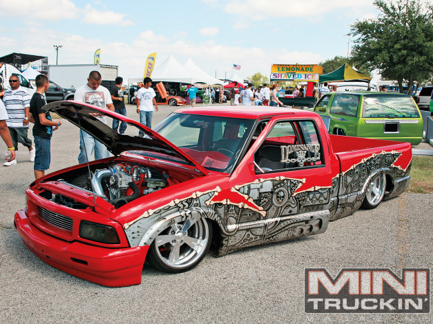 Обои картинки фото автомобили, выставки, уличные, фото, truck