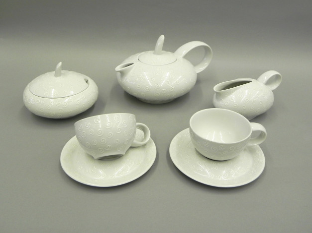 Обои картинки фото разное, посуда, столовые, приборы, кухонная, утварь, чашки, фарфро, сервиз, тарелочки