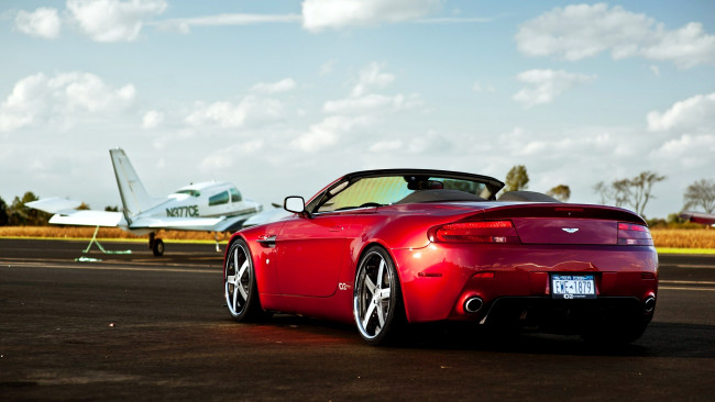 Обои картинки фото aston, martin, v8, vantage, автомобили, автомобиль, стиль, мощь, скорость