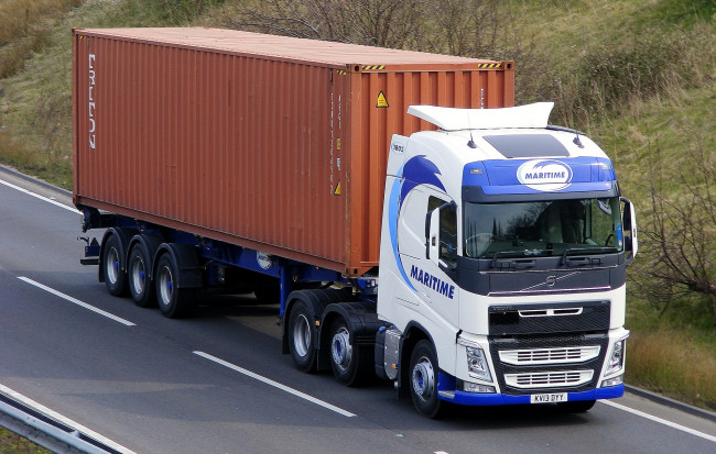 Обои картинки фото volvo, автомобили, volvo trucks, aktiebolaget, легковые, грузовые, швеция