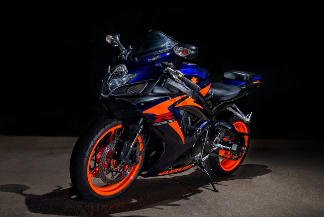 Обои картинки фото suzuki 750, мотоциклы, suzuki, байк