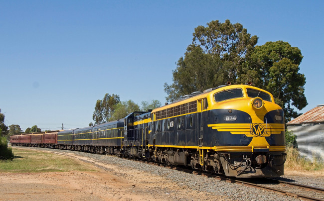 Обои картинки фото техника, поезда, рельсы, состав, локомотив