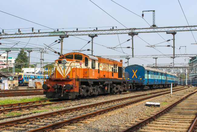 Обои картинки фото техника, поезда, состав, рельсы, локомотив