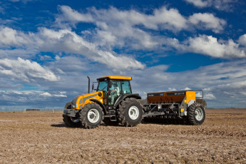 Картинка техника тракторы valtra