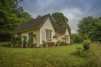 Картинка города -+здания +дома шаттл