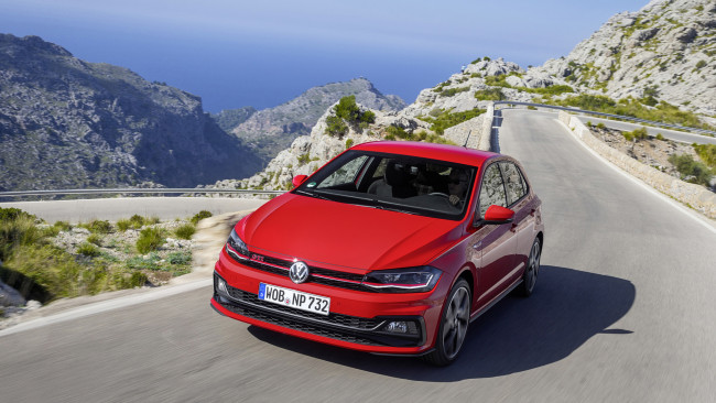 Обои картинки фото volkswagen polo gti 2018, автомобили, volkswagen, красный, 2018, gti, polo