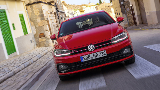 Обои картинки фото volkswagen polo gti 2018, автомобили, volkswagen, polo, gti, 2018, красный