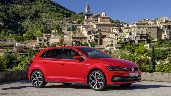 Обои картинки фото volkswagen polo gti 2018, автомобили, volkswagen, 2018, gti, polo, красный