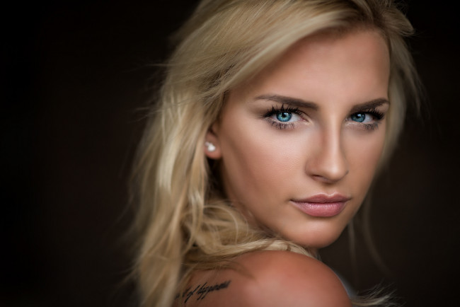 Обои картинки фото девушка, девушки, -unsort , лица,  портреты, модель