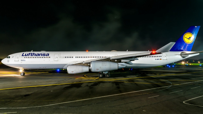 Обои картинки фото авиация, пассажирские самолёты, авиалайнер