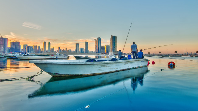 Обои картинки фото корабли, моторные лодки, шарджа, оаэ