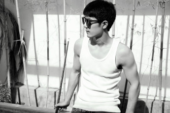 Картинка мужчины xiao+zhan очки майка кий