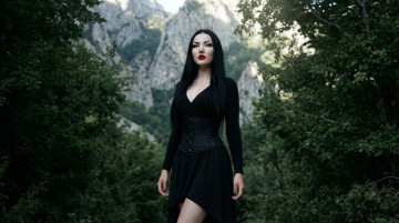 Картинка красивая+девушка девушки -+брюнетки +шатенки девушка женщина брюнетка темноволосая сексуальная модель звезда позирует разная обувь верхняя стильная одежда нижнее эротическое бельё трусы лифчик колготки чулки аксессуары макияж и множество элементов на фотографии