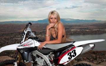 Картинка мотоциклы мото девушкой