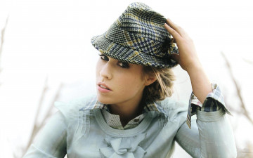 Картинка музыка natasha bedingfield шляпа