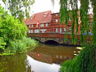 Картинка германия любц города улицы площади набережные река дома набережная